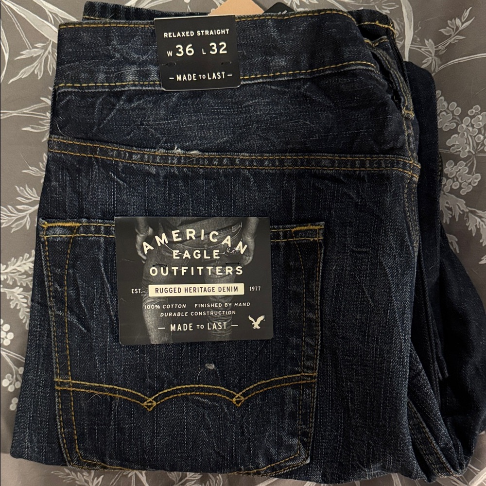 American Eagle Dark Wash Jeans 36/32